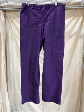 Straight-Leg Women's Scrub Pants in Purple